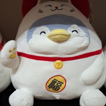 かわいい白いペンギンのおもちゃ